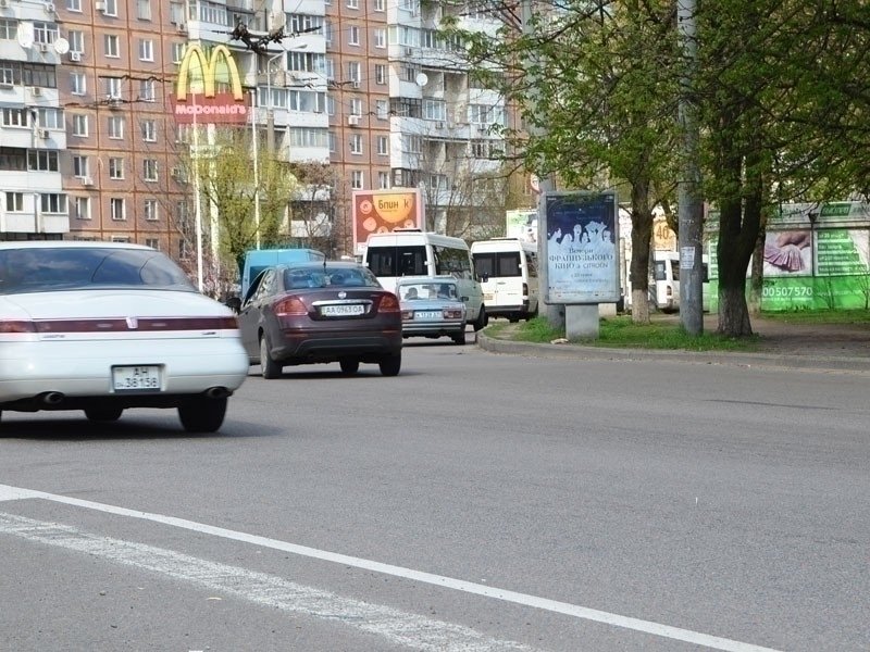`Ситилайт №240184 в городе Днепр (Днепропетровская область), размещение наружной рекламы, IDMedia-аренда по самым низким ценам!`