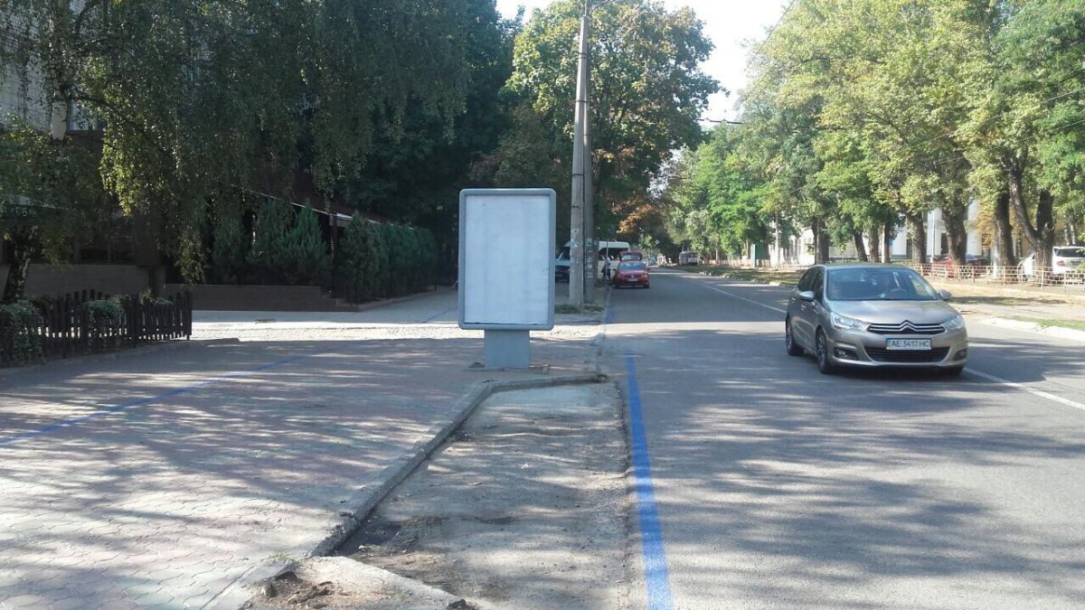 Ситилайт формат сіті-лайт 1,2x1,8 №240193 в городе Днепр (Днепропетровская область) `Ситилайт №240193 в городе Днепр (Днепропетровская область), размещение наружной рекламы, IDMedia-аренда по самым низким ценам!`