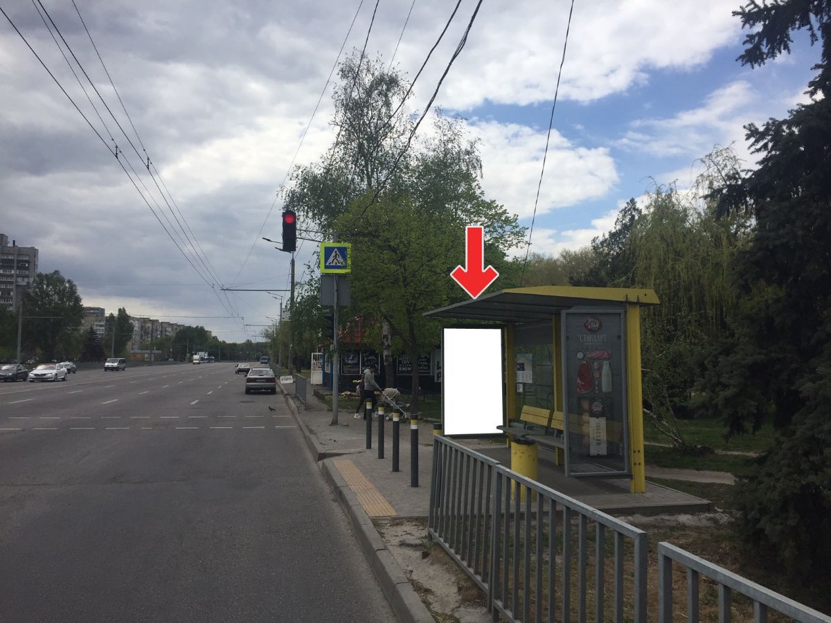 Зупинка №240471 в місті Дніпро (Дніпропетровська область), розміщення зовнішнішньої реклами, IDMedia-оренда найнижчі ціни!