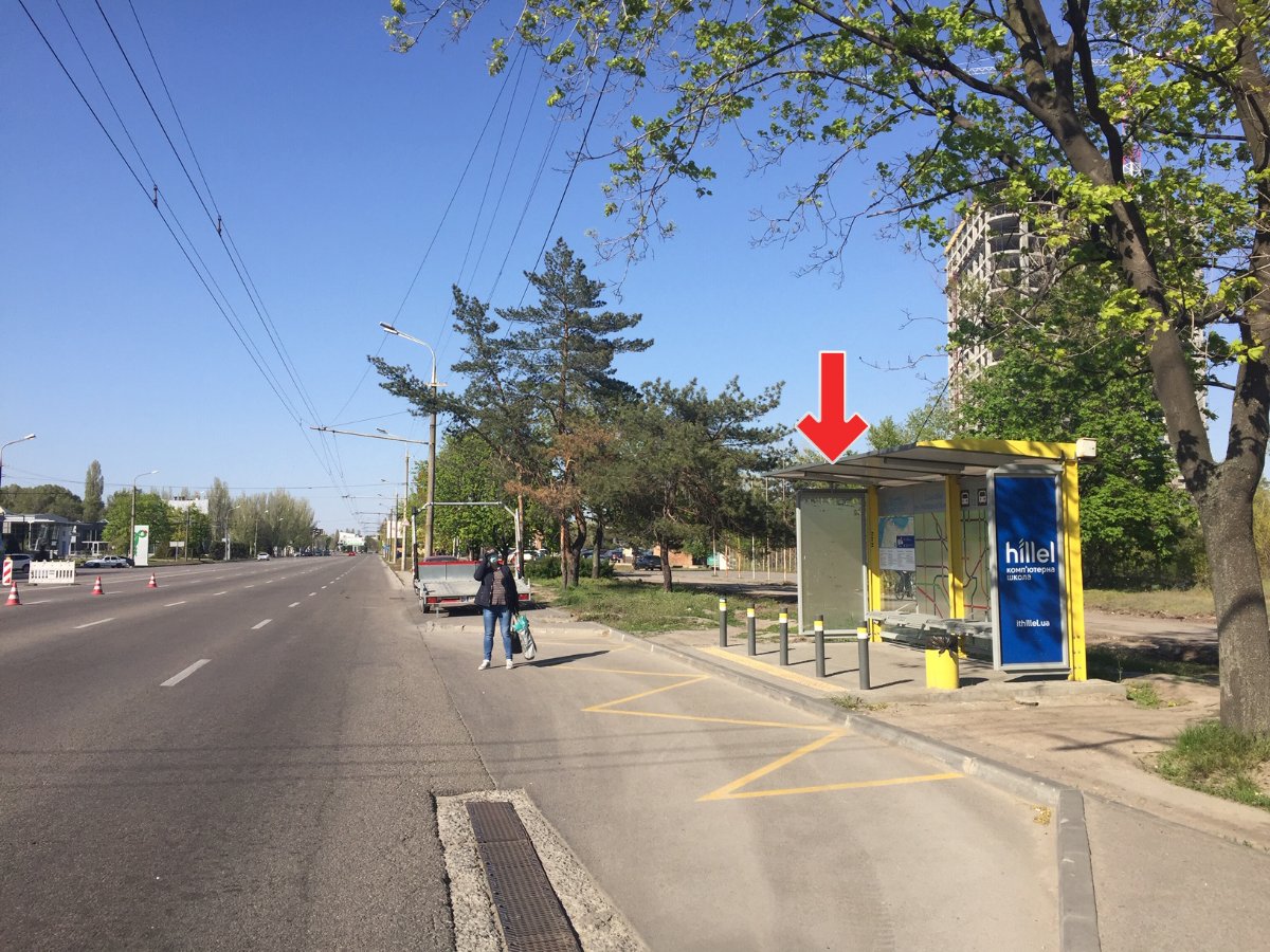 Зупинка №240477 в місті Дніпро (Дніпропетровська область), розміщення зовнішнішньої реклами, IDMedia-оренда найнижчі ціни!