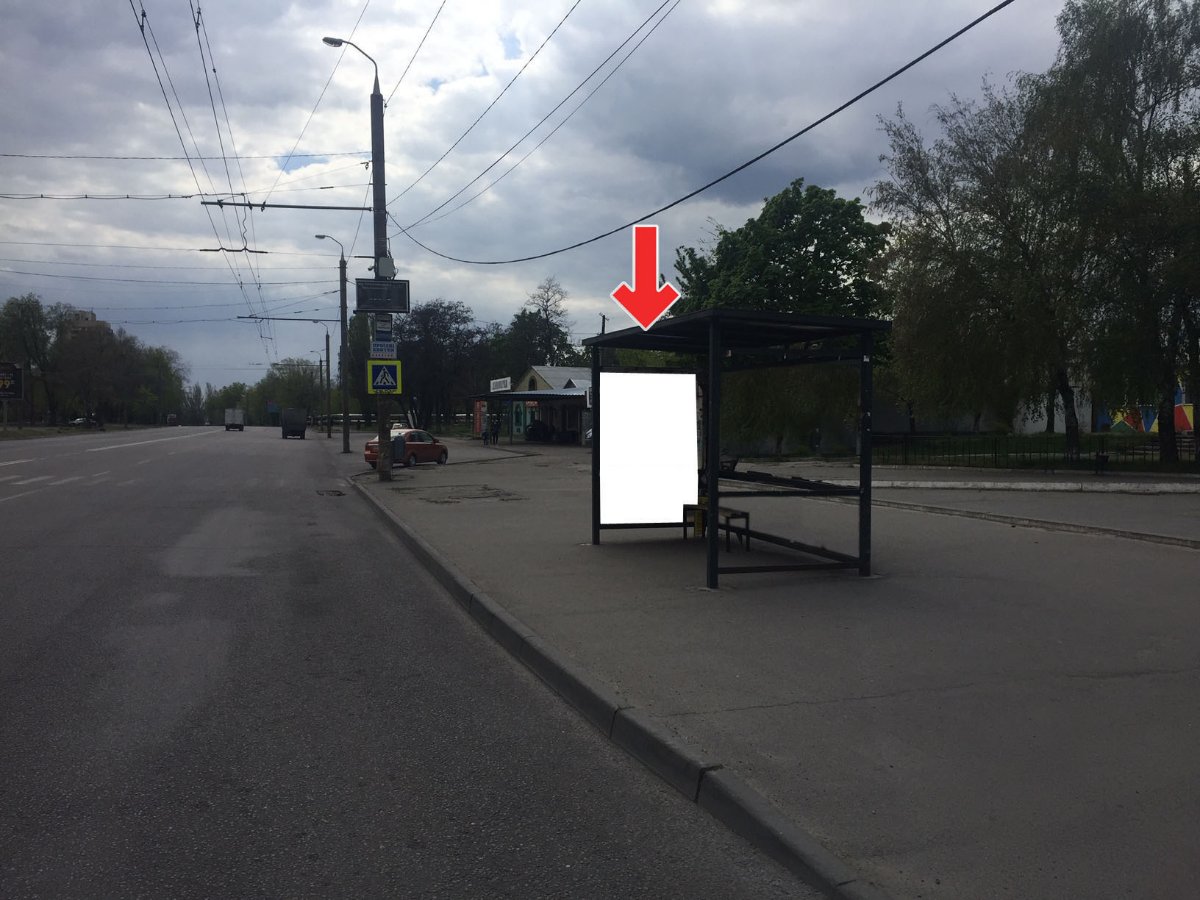 `Остановка №240540 в городе Днепр (Днепропетровская область), размещение наружной рекламы, IDMedia-аренда по самым низким ценам!`