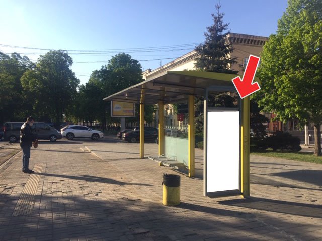 Зупинка формат 0,75х1,61 (перф) №240586 в городе Дніпро (Дніпропетровська область) Зупинка №240586 в місті Дніпро (Дніпропетровська область), розміщення зовнішнішньої реклами, IDMedia-оренда найнижчі ціни!