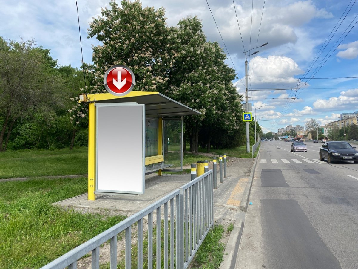 Зупинка №240651 в місті Дніпро (Дніпропетровська область), розміщення зовнішнішньої реклами, IDMedia-оренда найнижчі ціни!