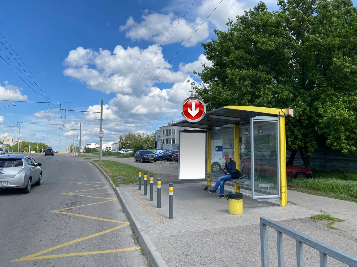 `Остановка №240690 в городе Днепр (Днепропетровская область), размещение наружной рекламы, IDMedia-аренда по самым низким ценам!`