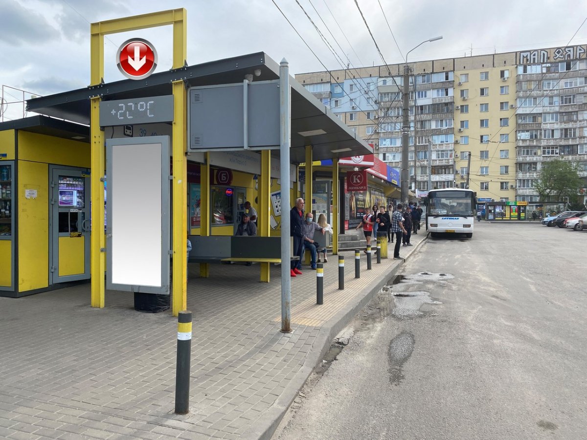 Зупинка №240716 в місті Дніпро (Дніпропетровська область), розміщення зовнішнішньої реклами, IDMedia-оренда найнижчі ціни!