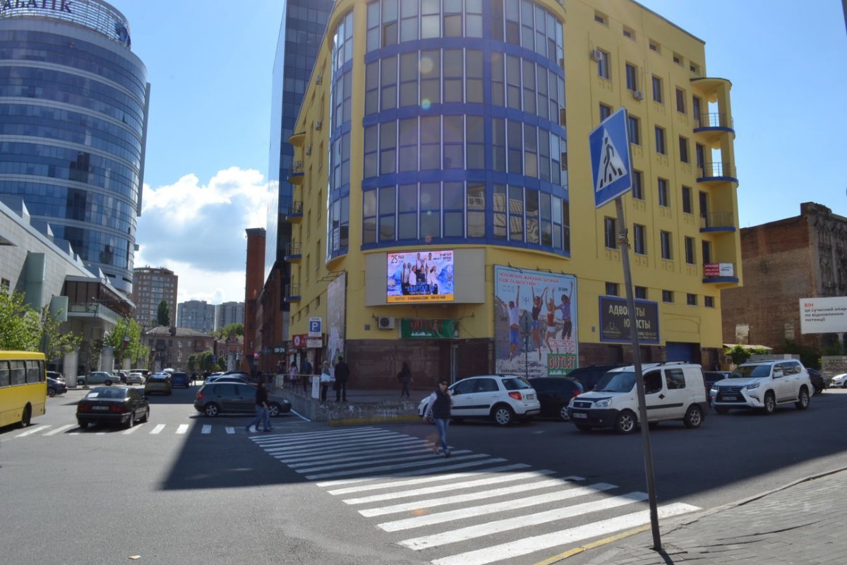 Екран №240760 в місті Дніпро (Дніпропетровська область), розміщення зовнішнішньої реклами, IDMedia-оренда найнижчі ціни!