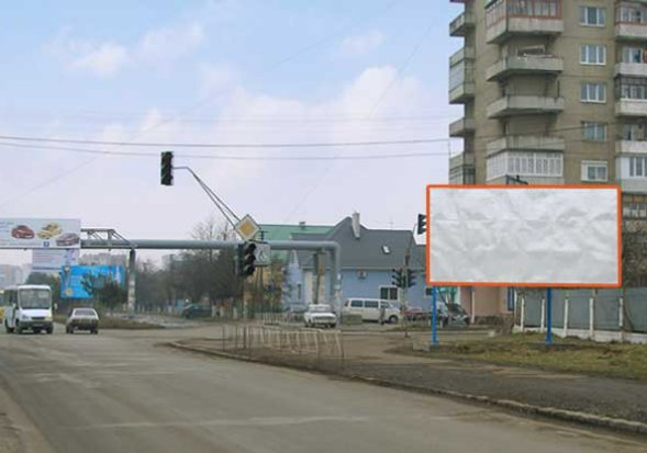 `Билборд №242997 в городе Ужгород (Закарпатская область), размещение наружной рекламы, IDMedia-аренда по самым низким ценам!`