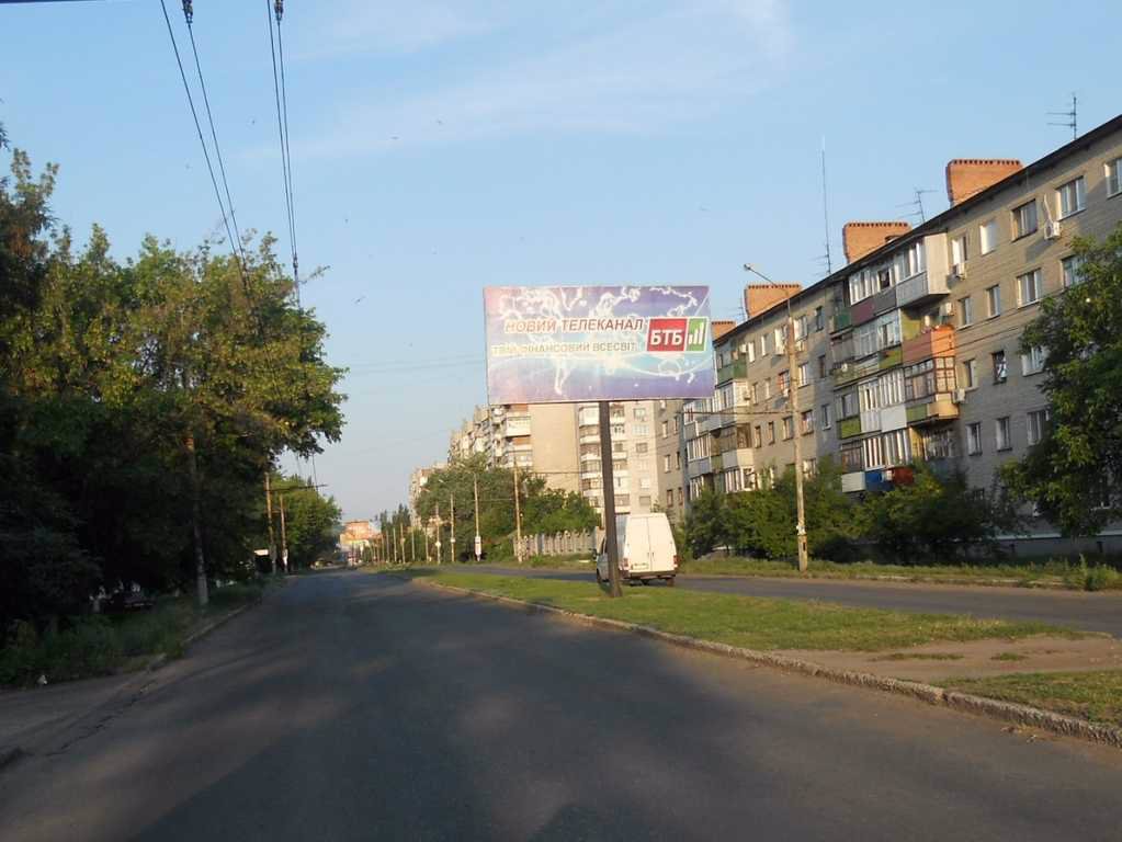Білборд №2443 в місті Слов'янськ (Донецька область), розміщення зовнішнішньої реклами, IDMedia-оренда найнижчі ціни!