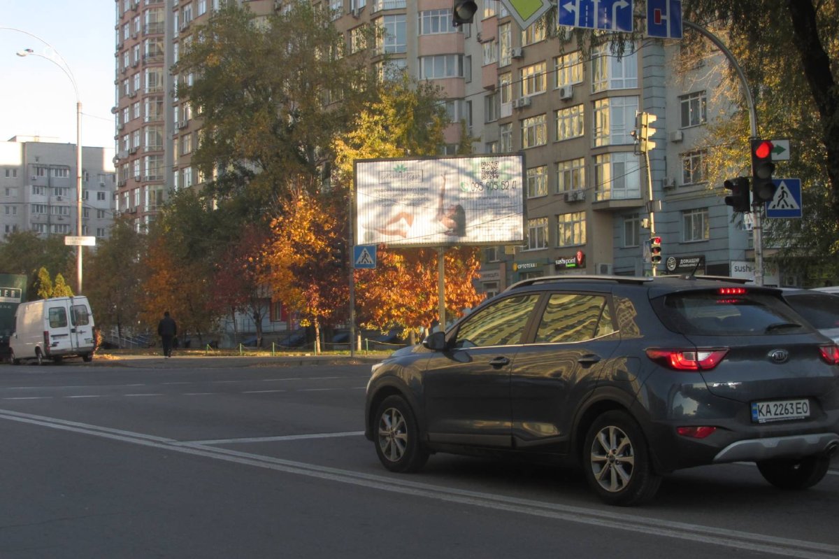 `Экран №246666 в городе Киев (Киевская область), размещение наружной рекламы, IDMedia-аренда по самым низким ценам!`