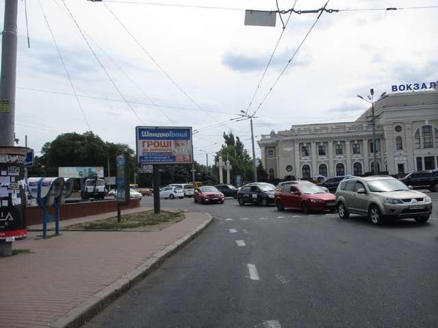 `Ситилайт №246760 в городе Одесса (Одесская область), размещение наружной рекламы, IDMedia-аренда по самым низким ценам!`