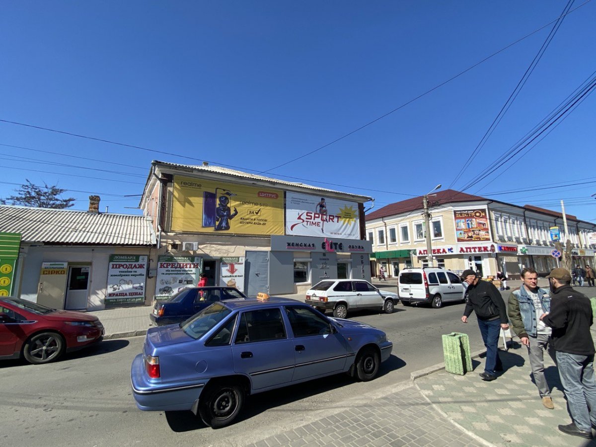 Брандмауэр №250586 в городе Измаил (Одесская область), размещение наружной рекламы, IDMedia-аренда по самым низким ценам!
