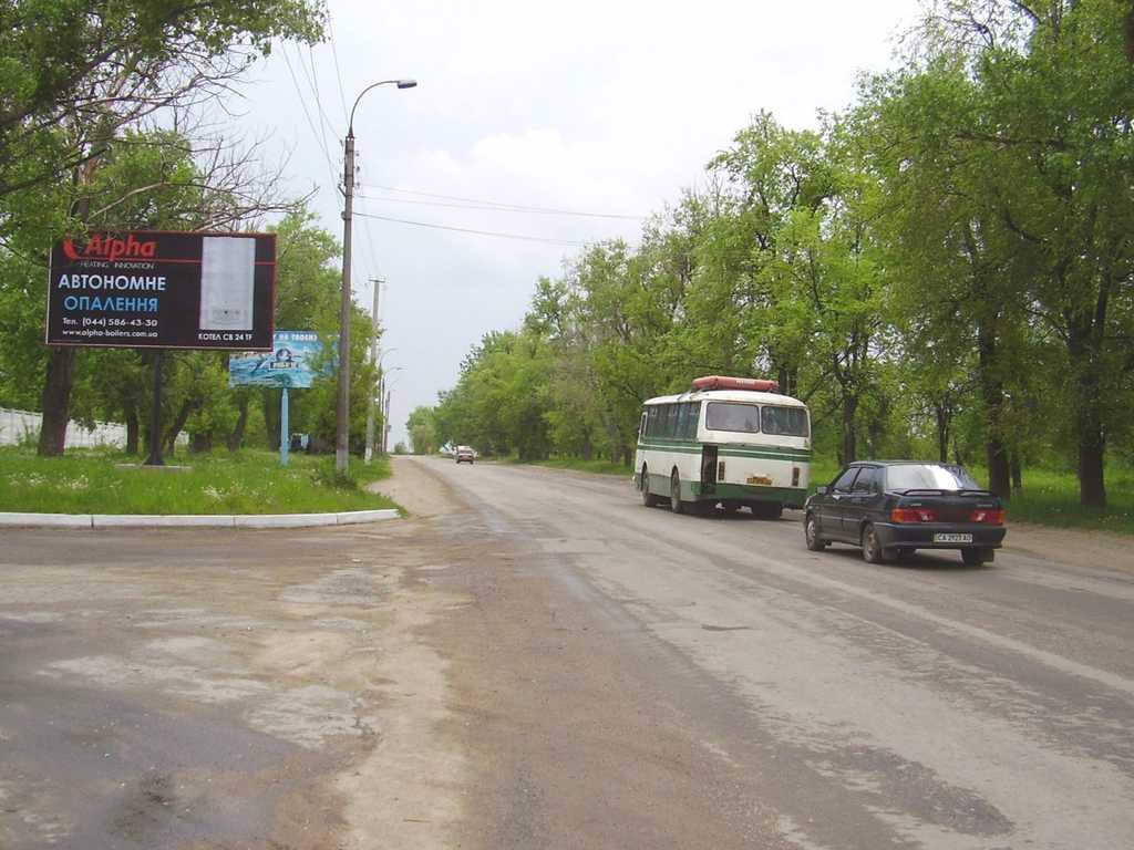 Білборд №2511 в місті Умань (Черкаська область), розміщення зовнішнішньої реклами, IDMedia-оренда найнижчі ціни!