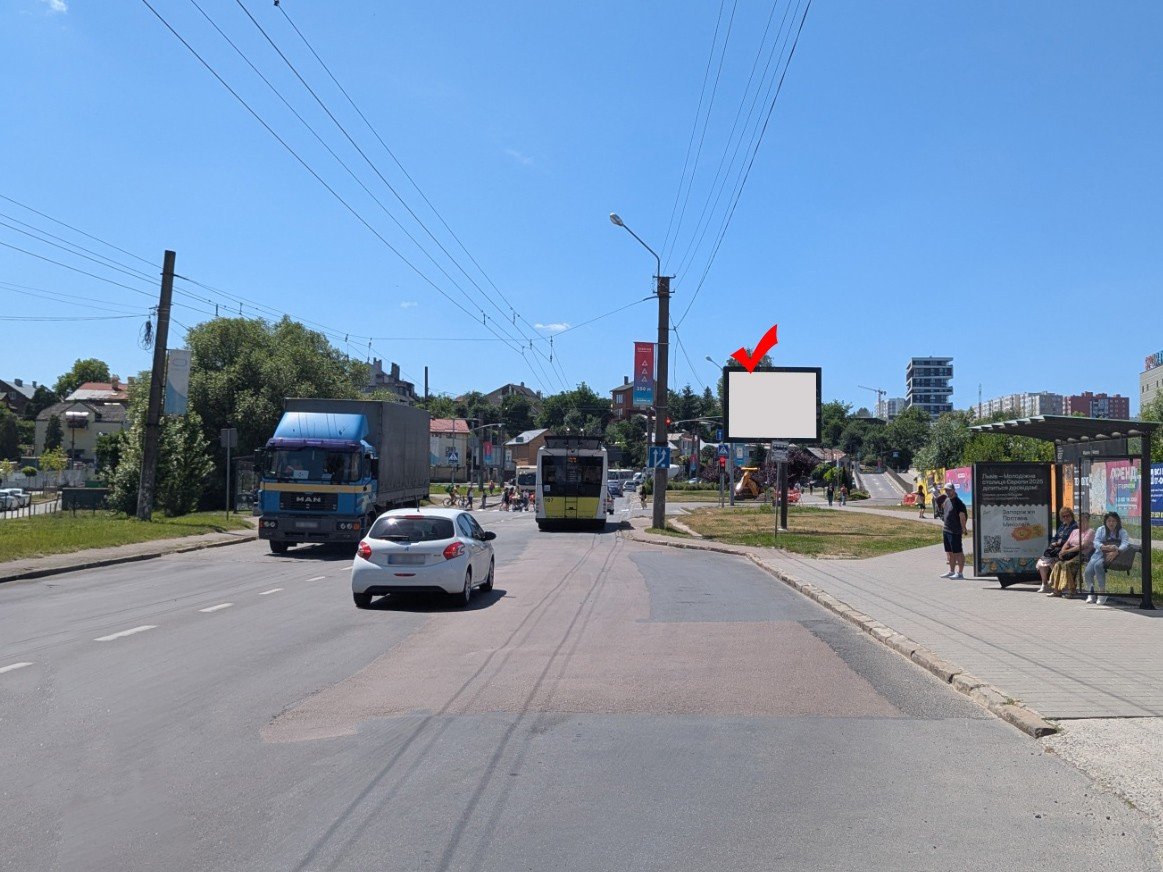 `Скролл №251770 в городе Львов (Львовская область), размещение наружной рекламы, IDMedia-аренда по самым низким ценам!`