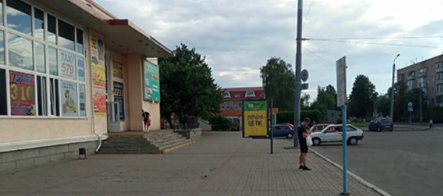 `Ситилайт №254252 в городе Черкассы (Черкасская область), размещение наружной рекламы, IDMedia-аренда по самым низким ценам!`