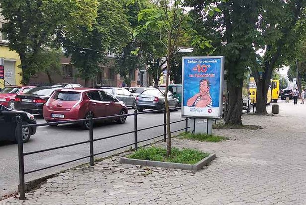 `Ситилайт №254691 в городе Тернополь (Тернопольская область), размещение наружной рекламы, IDMedia-аренда по самым низким ценам!`