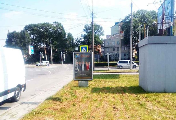 Ситилайт формат 1,2х1,8 №254762 в городе Тернополь (Тернопольская область) `Ситилайт №254762 в городе Тернополь (Тернопольская область), размещение наружной рекламы, IDMedia-аренда по самым низким ценам!`