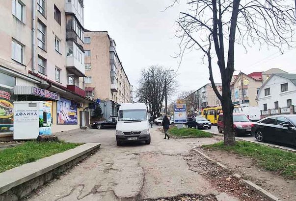 Ситилайт формат 1,2х1,8 №254774 в городе Тернополь (Тернопольская область) `Ситилайт №254774 в городе Тернополь (Тернопольская область), размещение наружной рекламы, IDMedia-аренда по самым низким ценам!`
