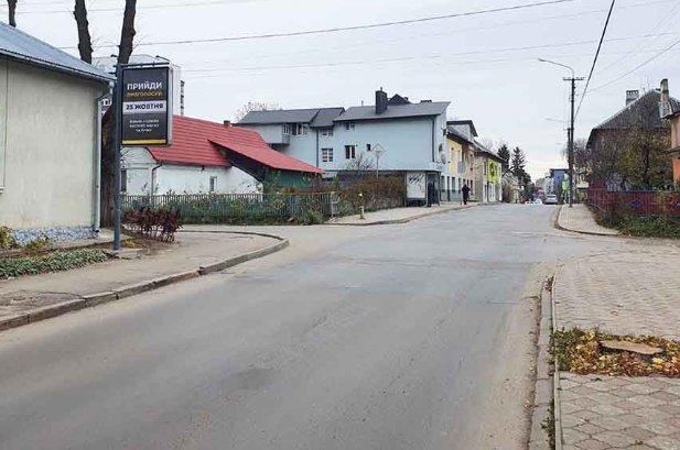 Ситилайт формат 1,2х1,8 №254802 в городе Тернополь (Тернопольская область) `Ситилайт №254802 в городе Тернополь (Тернопольская область), размещение наружной рекламы, IDMedia-аренда по самым низким ценам!`