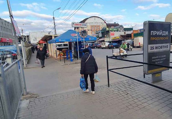 Ситилайт формат 1,2х1,8 №254809 в городе Тернополь (Тернопольская область) `Ситилайт №254809 в городе Тернополь (Тернопольская область), размещение наружной рекламы, IDMedia-аренда по самым низким ценам!`