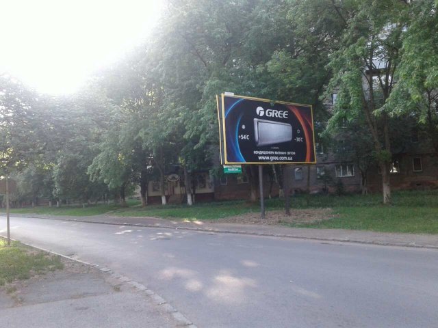 Билборд формат 3х6 №255434 в городе Ужгород (Закарпатская область) `Билборд №255434 в городе Ужгород (Закарпатская область), размещение наружной рекламы, IDMedia-аренда по самым низким ценам!`