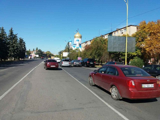 Билборд формат 3х6 №255442 в городе Ужгород (Закарпатская область) `Билборд №255442 в городе Ужгород (Закарпатская область), размещение наружной рекламы, IDMedia-аренда по самым низким ценам!`