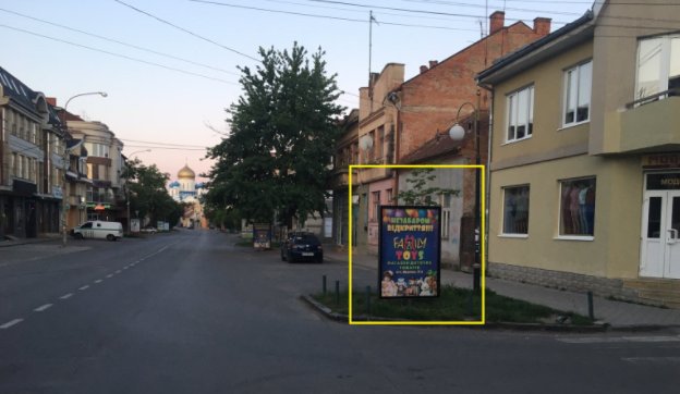 Сітілайт №256040 в місті Ужгород (Закарпатська область), розміщення зовнішнішньої реклами, IDMedia-оренда найнижчі ціни!