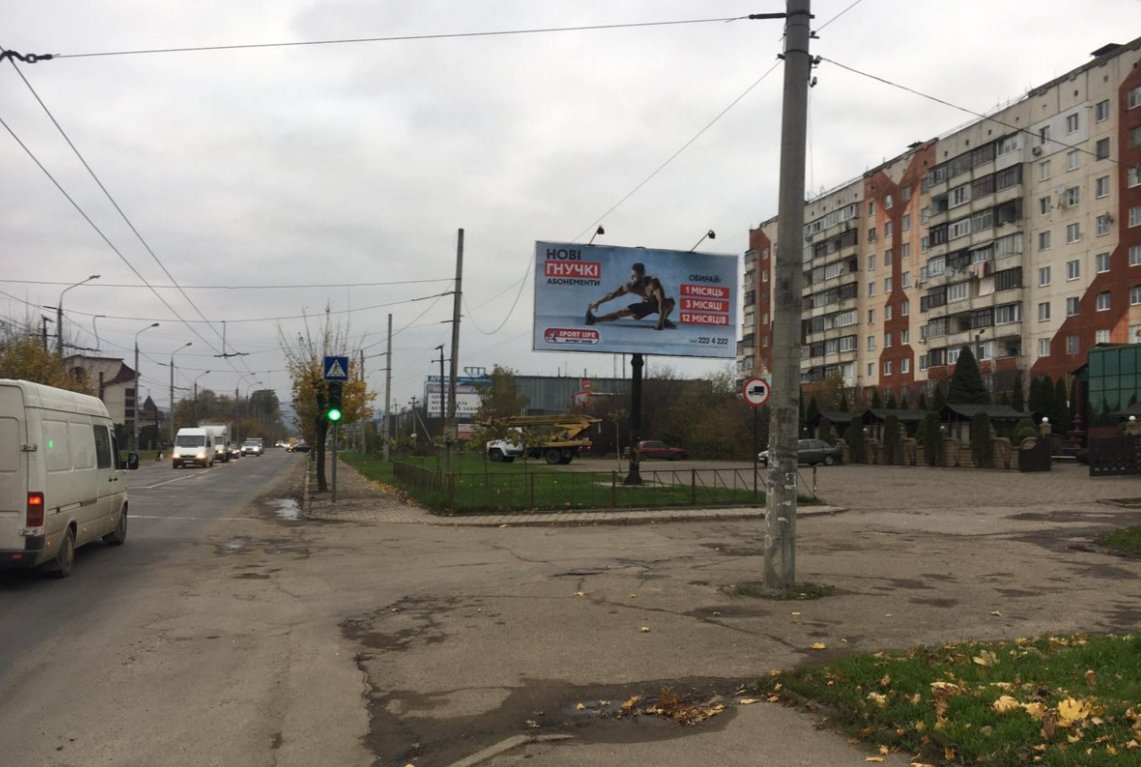 Білборд №256958 в місті Чернівці (Чернівецька область), розміщення зовнішнішньої реклами, IDMedia-оренда найнижчі ціни!