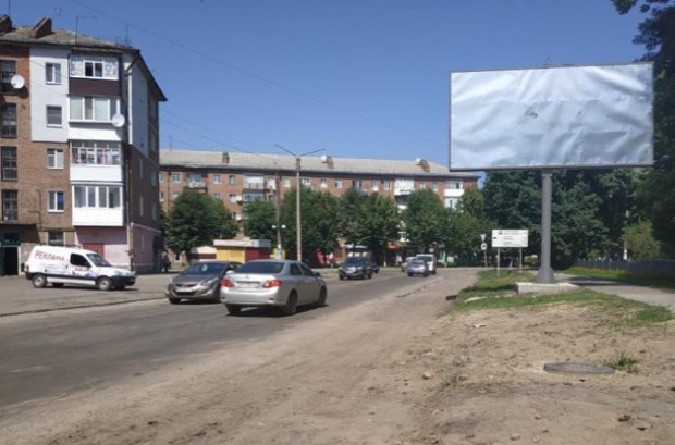 `Билборд №261603 в городе Шостка (Сумская область), размещение наружной рекламы, IDMedia-аренда по самым низким ценам!`