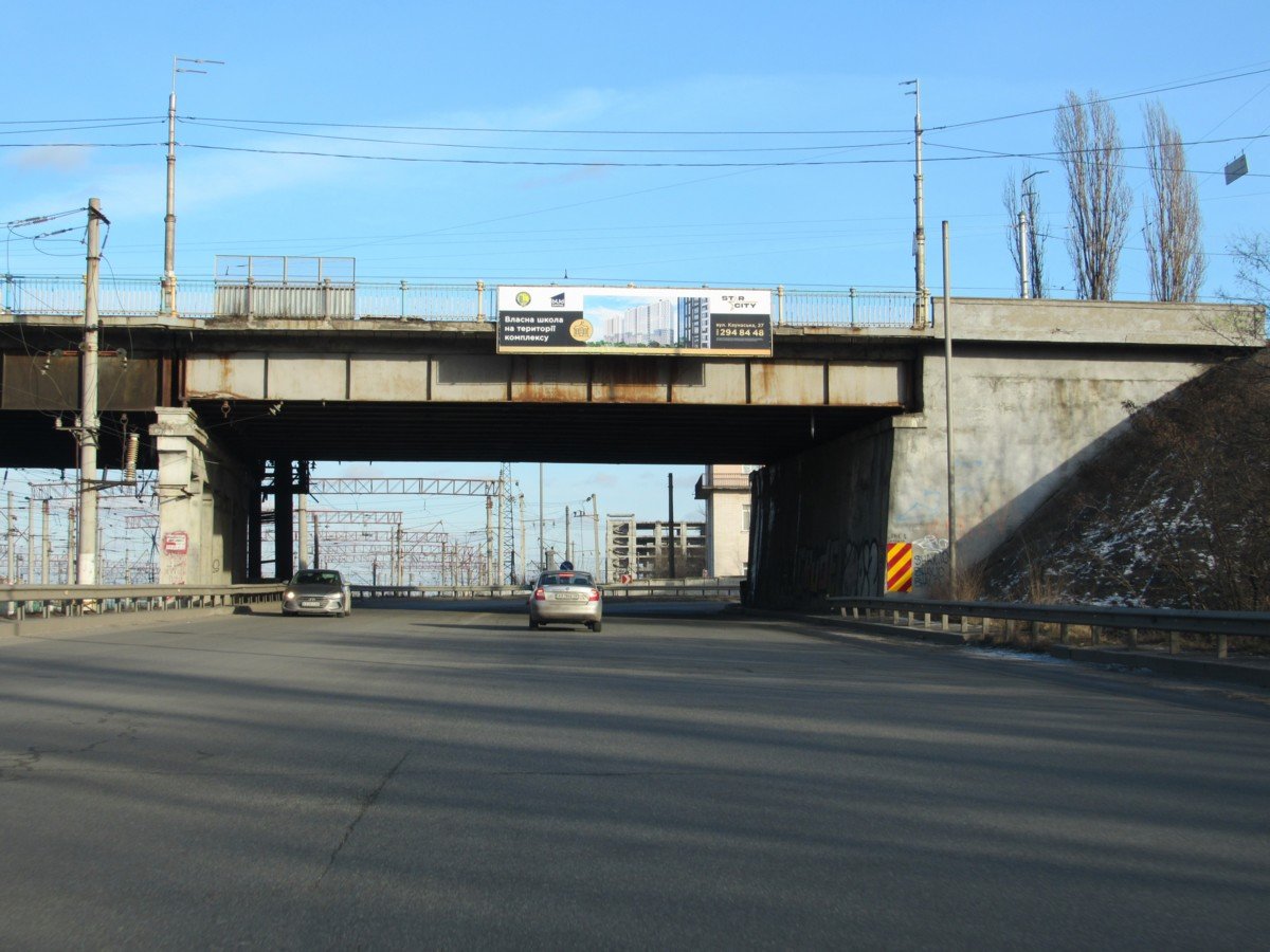 Арка формат Міст 2х8 №261608 в городе Киев (Киевская область) `Арка №261608 в городе Киев (Киевская область), размещение наружной рекламы, IDMedia-аренда по самым низким ценам!`