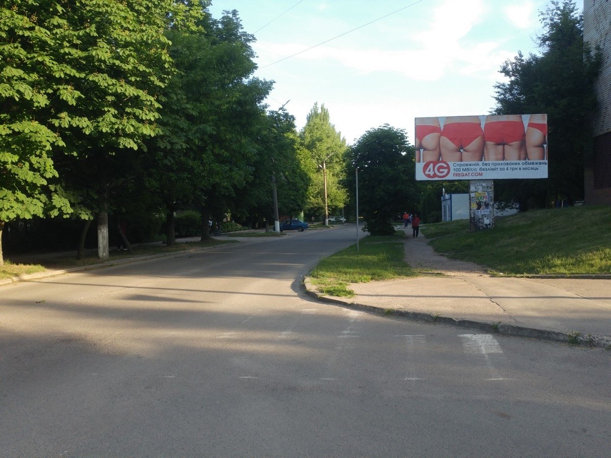 Білборд №263451 в місті Жовті Води (Дніпропетровська область), розміщення зовнішнішньої реклами, IDMedia-оренда найнижчі ціни!