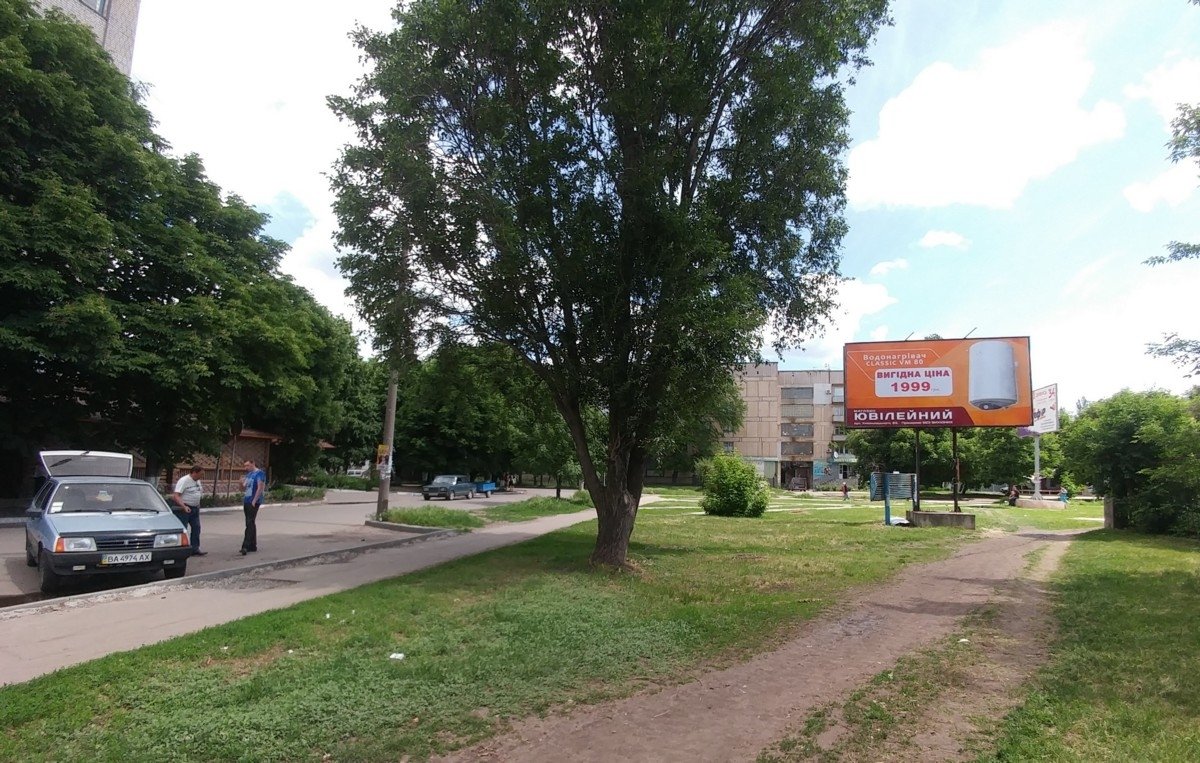 Білборд №263460 в місті Жовті Води (Дніпропетровська область), розміщення зовнішнішньої реклами, IDMedia-оренда найнижчі ціни!