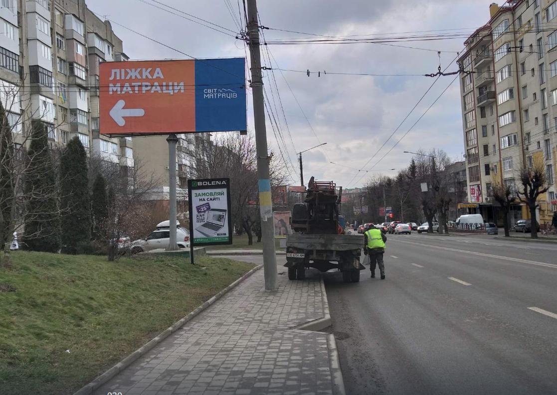 Білборд №263531 в місті Чернівці (Чернівецька область), розміщення зовнішнішньої реклами, IDMedia-оренда найнижчі ціни!