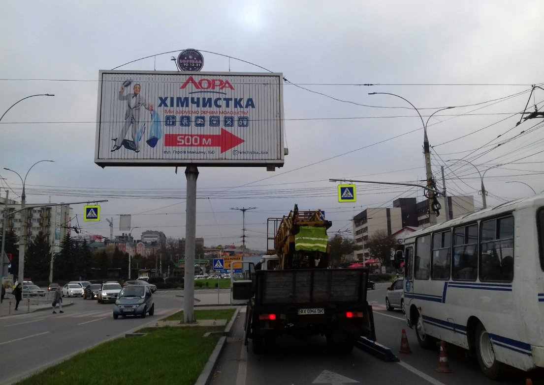 Білборд №263532 в місті Чернівці (Чернівецька область), розміщення зовнішнішньої реклами, IDMedia-оренда найнижчі ціни!