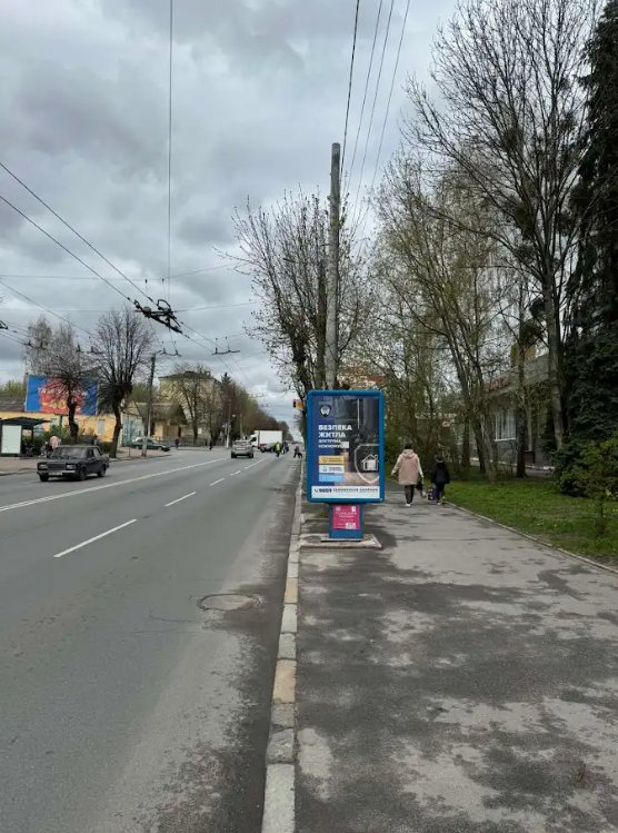 `Ситилайт №265688 в городе Житомир (Житомирская область), размещение наружной рекламы, IDMedia-аренда по самым низким ценам!`