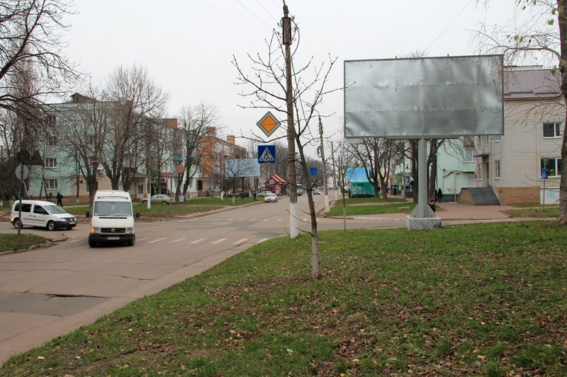 Білборд №265750 в місті Прилуки (Чернігівська область), розміщення зовнішнішньої реклами, IDMedia-оренда найнижчі ціни!