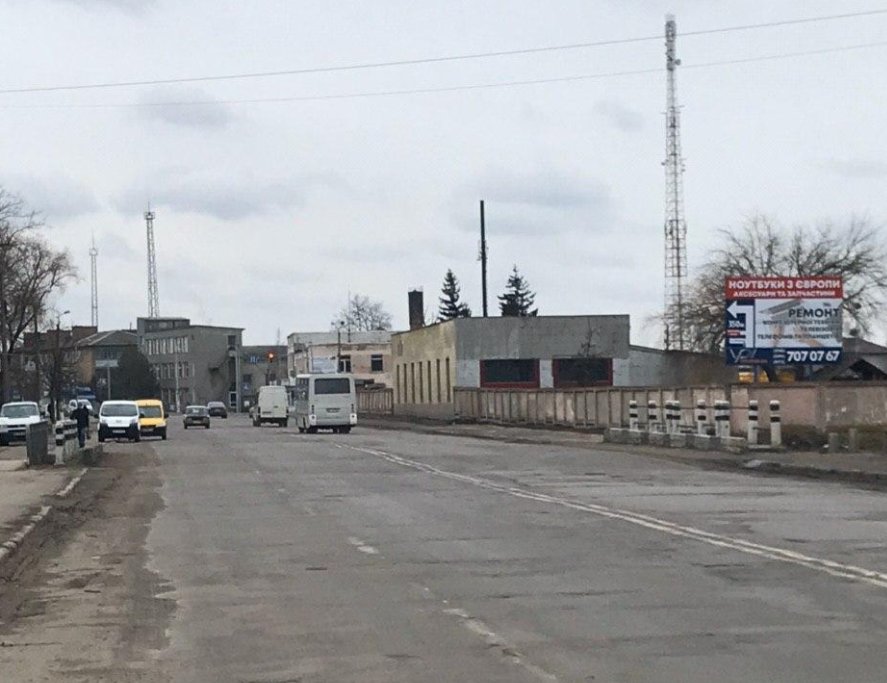 `Билборд №265781 в городе Сарны (Ровенская область), размещение наружной рекламы, IDMedia-аренда по самым низким ценам!`