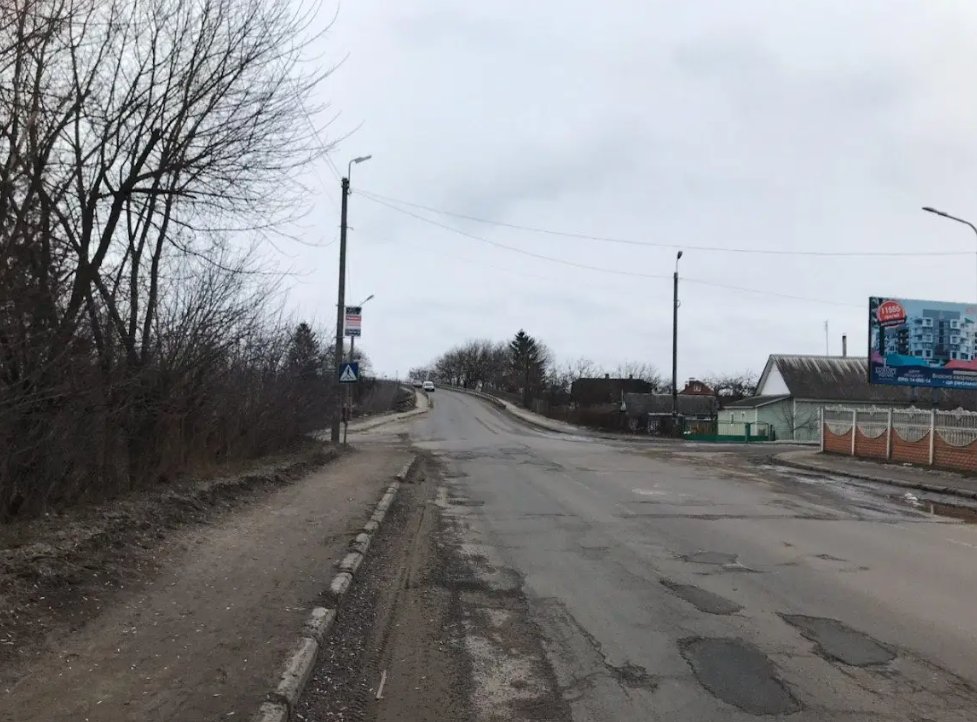 `Билборд №265787 в городе Сарны (Ровенская область), размещение наружной рекламы, IDMedia-аренда по самым низким ценам!`