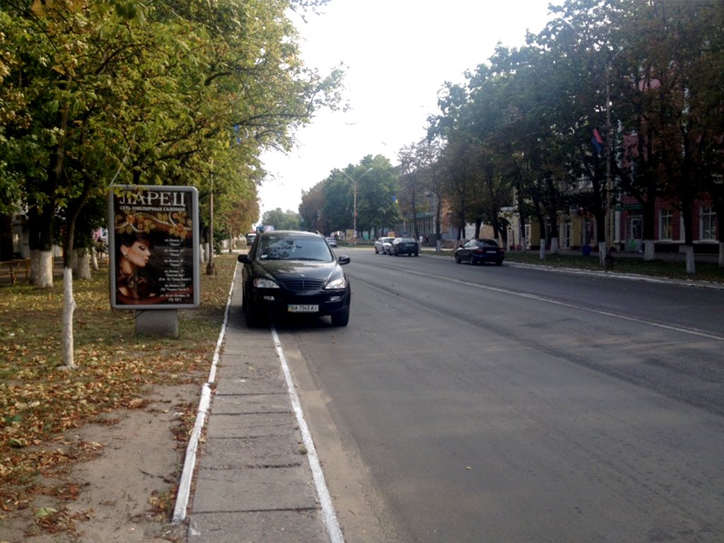 `Ситилайт №265951 в городе Александрия (Кировоградская область), размещение наружной рекламы, IDMedia-аренда по самым низким ценам!`