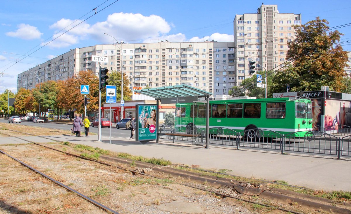 `Ситилайт №266266 в городе Харьков (Харьковская область), размещение наружной рекламы, IDMedia-аренда по самым низким ценам!`