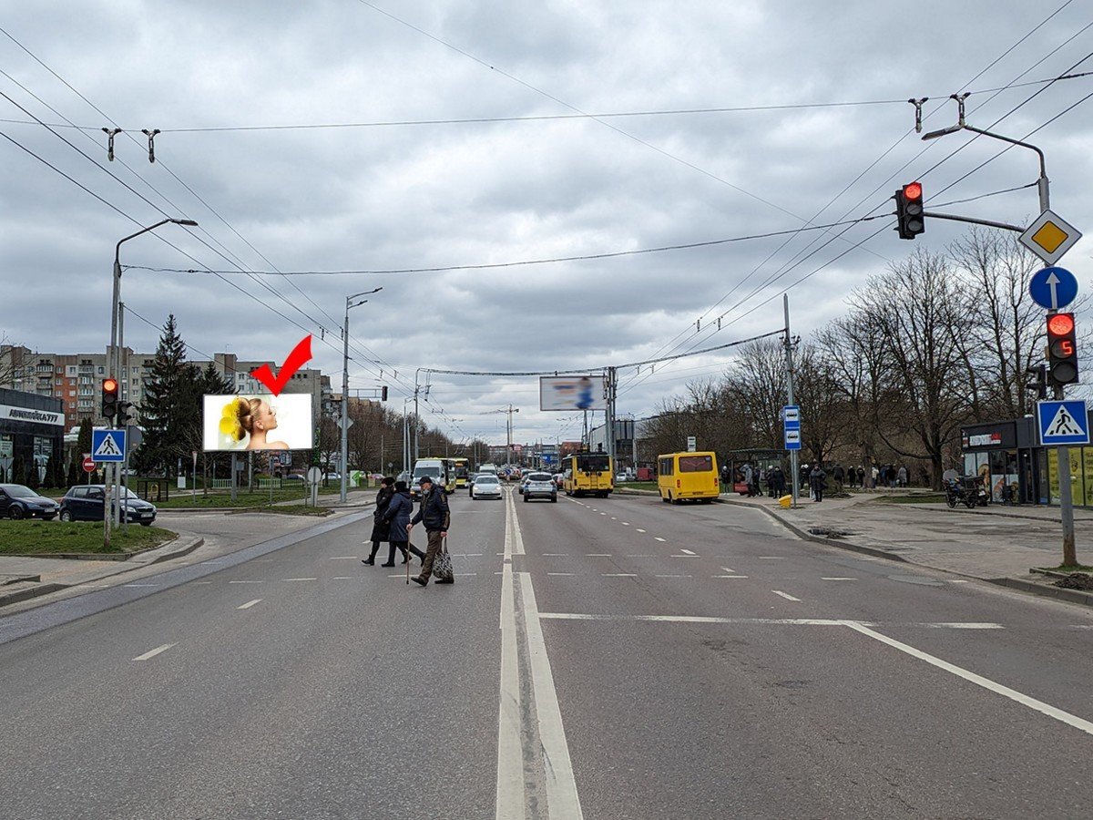 Билборд формат 3х6 призматрон №267227 в городе Львов (Львовская область) `Билборд №267227 в городе Львов (Львовская область), размещение наружной рекламы, IDMedia-аренда по самым низким ценам!`