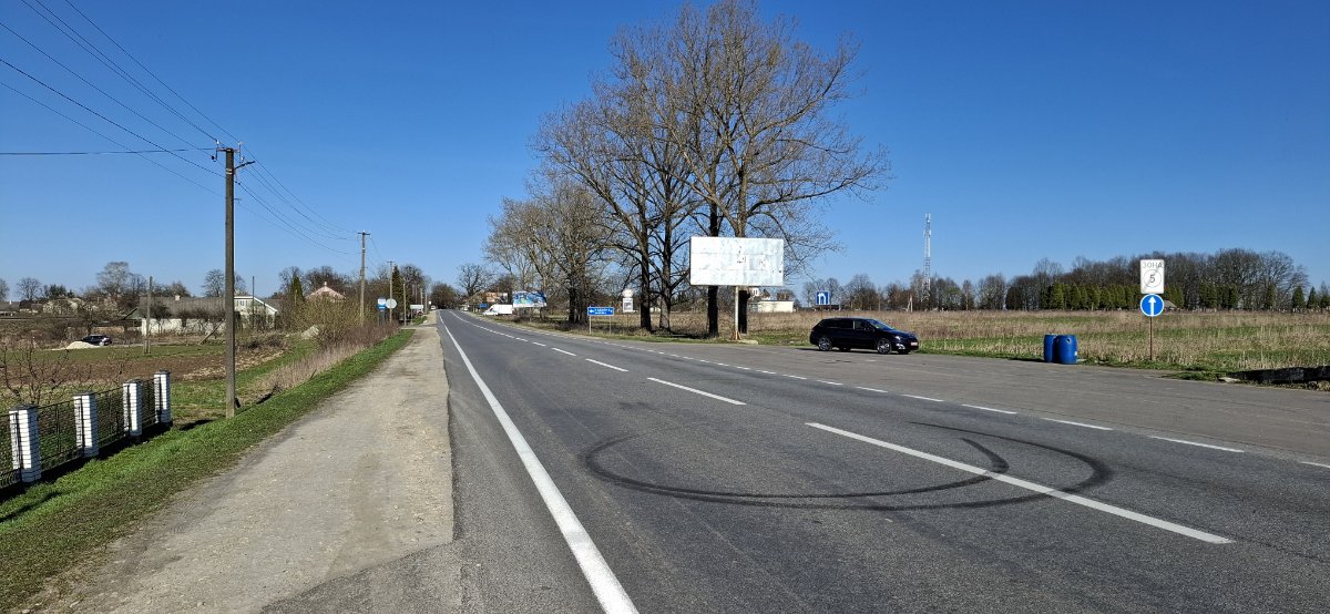 Билборд формат 3x6 №267303 в городе Голынь (Ивано-Франковская область) `Билборд №267303 в городе Голынь (Ивано-Франковская область), размещение наружной рекламы, IDMedia-аренда по самым низким ценам!`