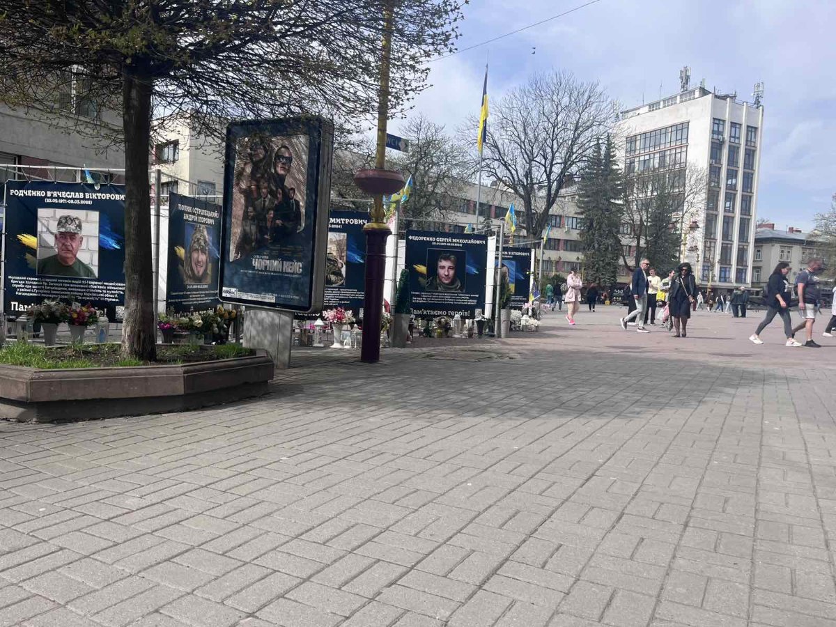 Ситилайт формат 1.2х1.8м №267332 в городе Ивано-Франковск (Ивано-Франковская область) `Ситилайт №267332 в городе Ивано-Франковск (Ивано-Франковская область), размещение наружной рекламы, IDMedia-аренда по самым низким ценам!`