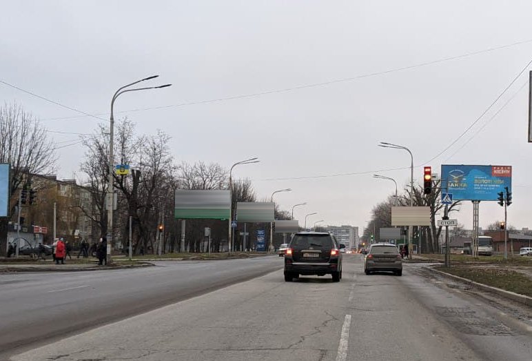 Билборд формат 3х6 №267389 в городе Павлоград (Днепропетровская область) `Билборд №267389 в городе Павлоград (Днепропетровская область), размещение наружной рекламы, IDMedia-аренда по самым низким ценам!`