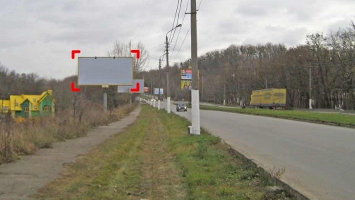 `Билборд №267806 в городе Черновцы (Черновицкая область), размещение наружной рекламы, IDMedia-аренда по самым низким ценам!`