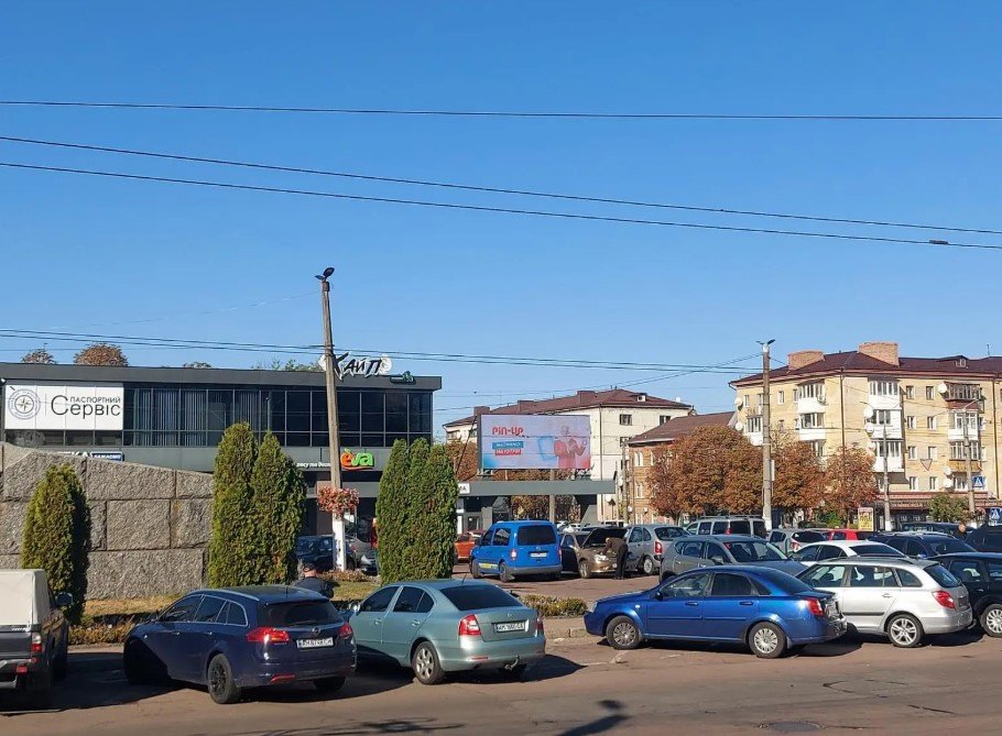Экран формат А №267952 в городе Житомир (Житомирская область) `Экран №267952 в городе Житомир (Житомирская область), размещение наружной рекламы, IDMedia-аренда по самым низким ценам!`