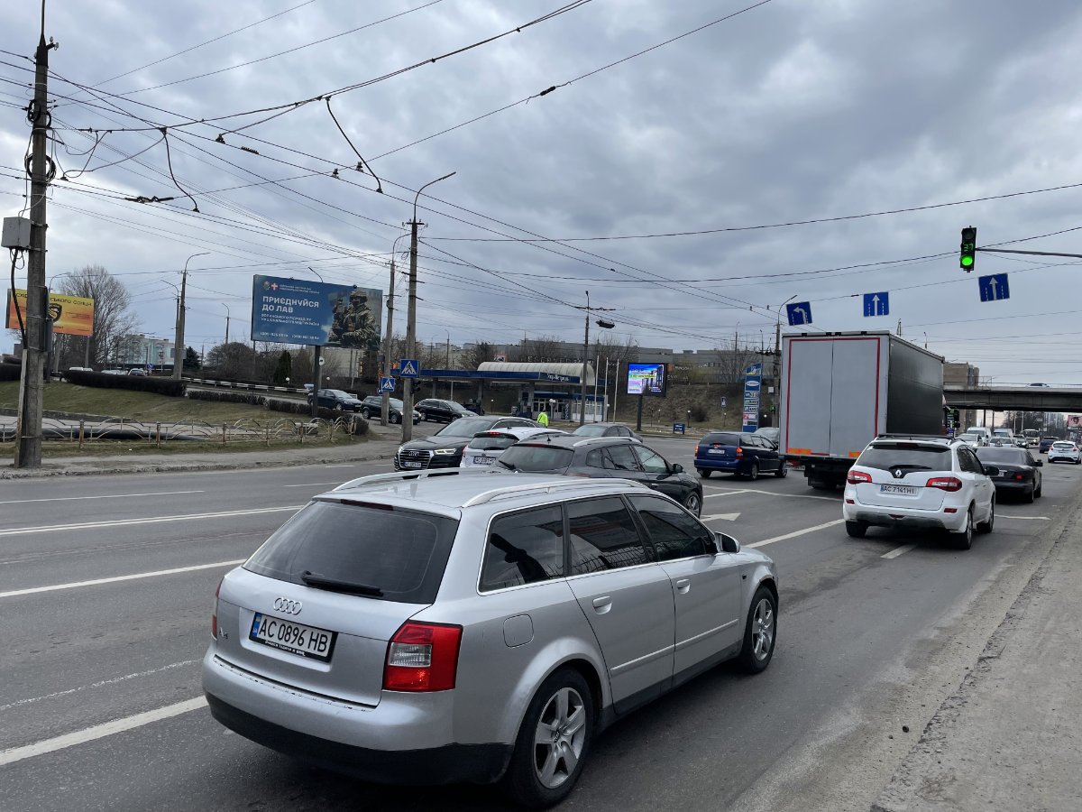 Білборд формат 3х6 №268317 в городе Луцьк (Волинська область) Білборд №268317 в місті Луцьк (Волинська область), розміщення зовнішнішньої реклами, IDMedia-оренда найнижчі ціни!