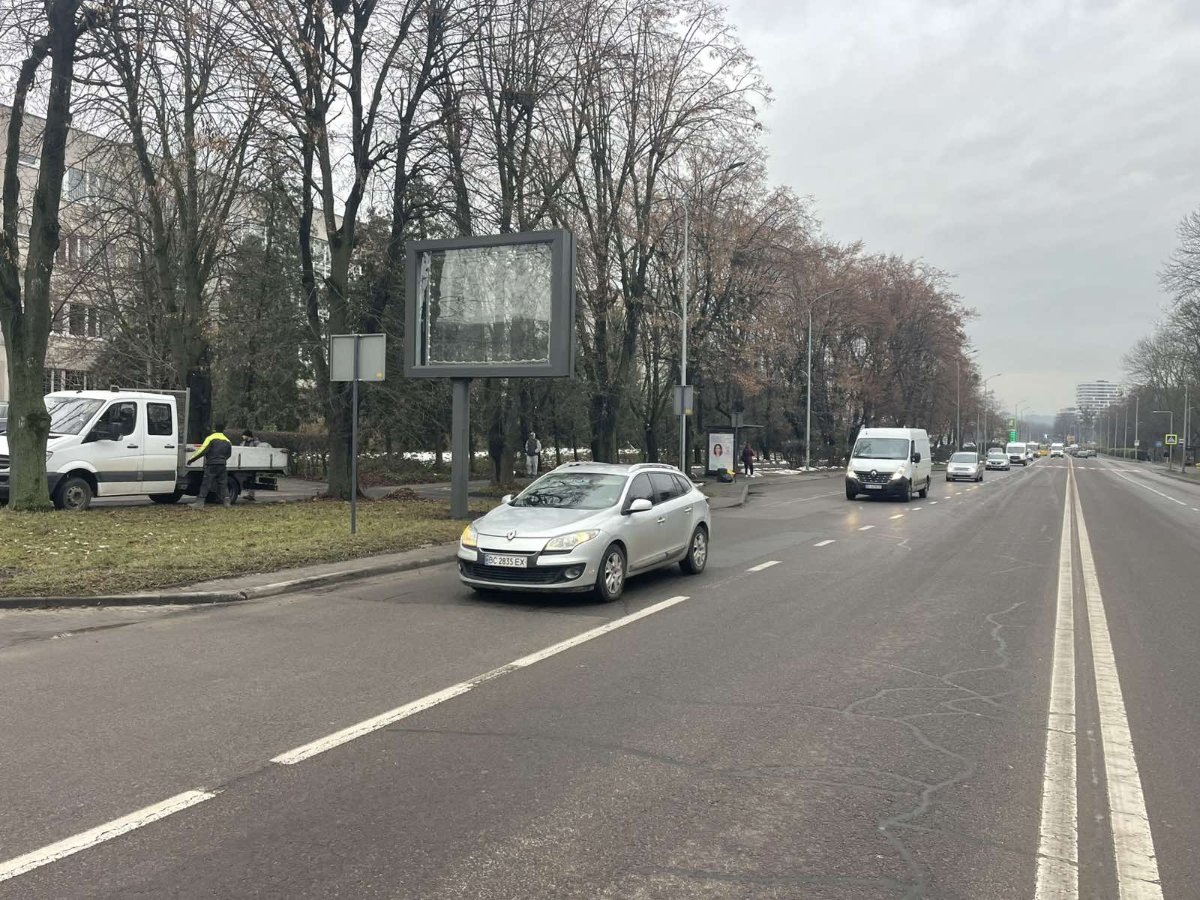 `Бэклайт №268725 в городе Львов (Львовская область), размещение наружной рекламы, IDMedia-аренда по самым низким ценам!`