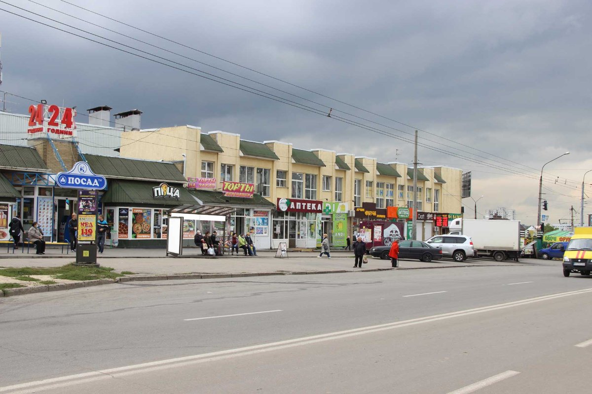 Зупинка №268924 в місті Харків (Харківська область), розміщення зовнішнішньої реклами, IDMedia-оренда найнижчі ціни!