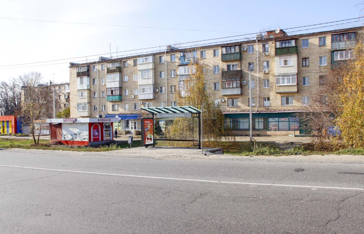 Зупинка №268976 в місті Харків (Харківська область), розміщення зовнішнішньої реклами, IDMedia-оренда найнижчі ціни!