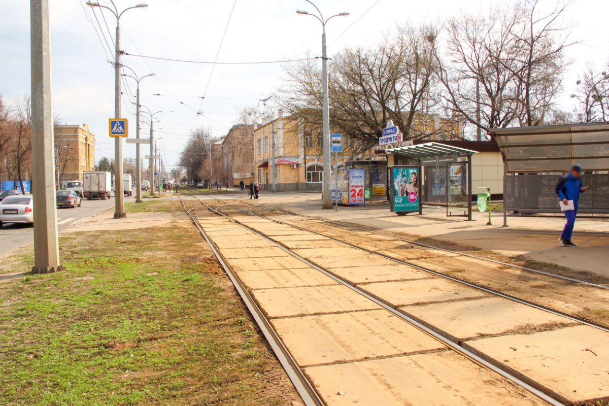 Зупинка №268995 в місті Харків (Харківська область), розміщення зовнішнішньої реклами, IDMedia-оренда найнижчі ціни!